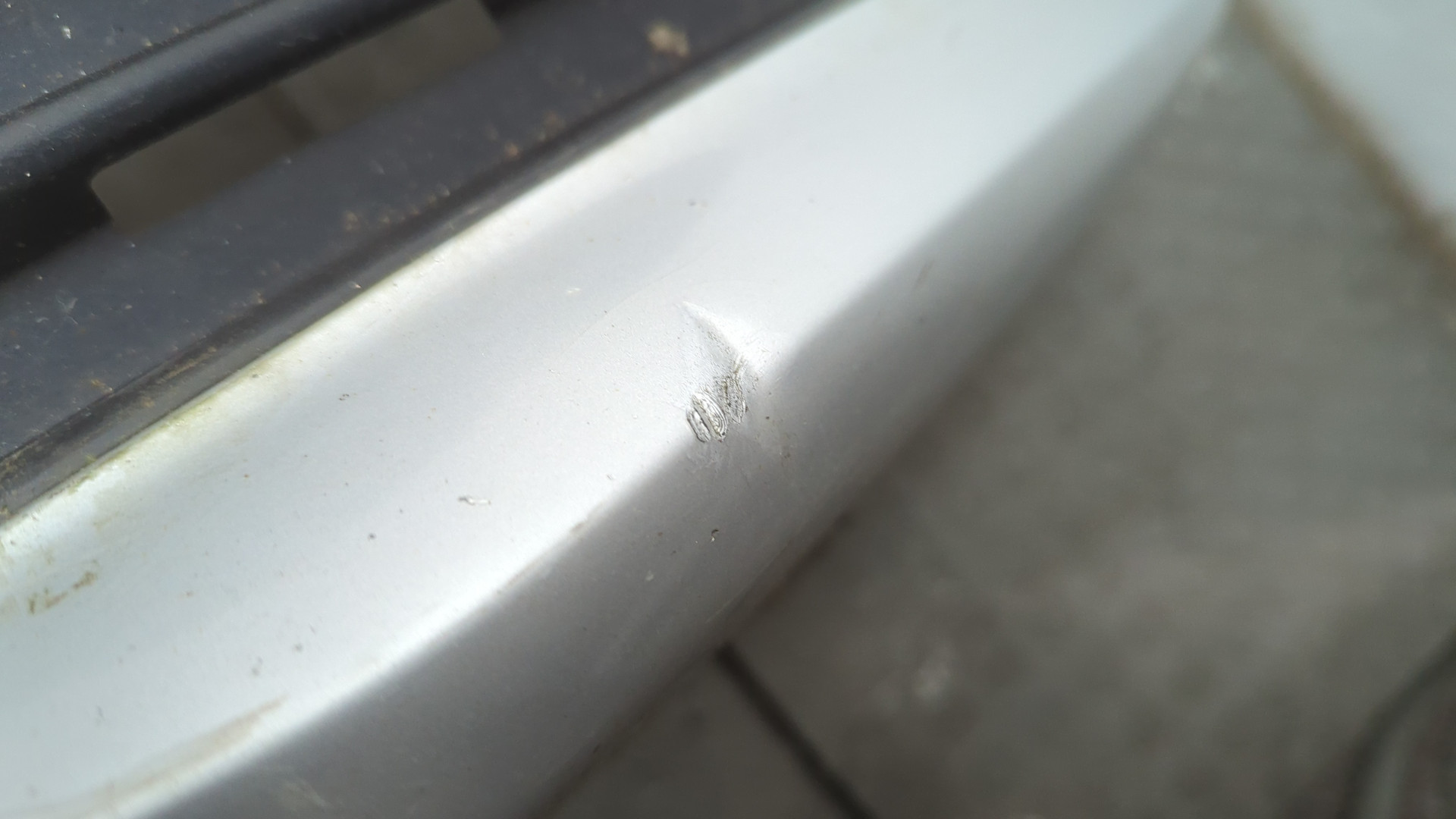 Бампер передний