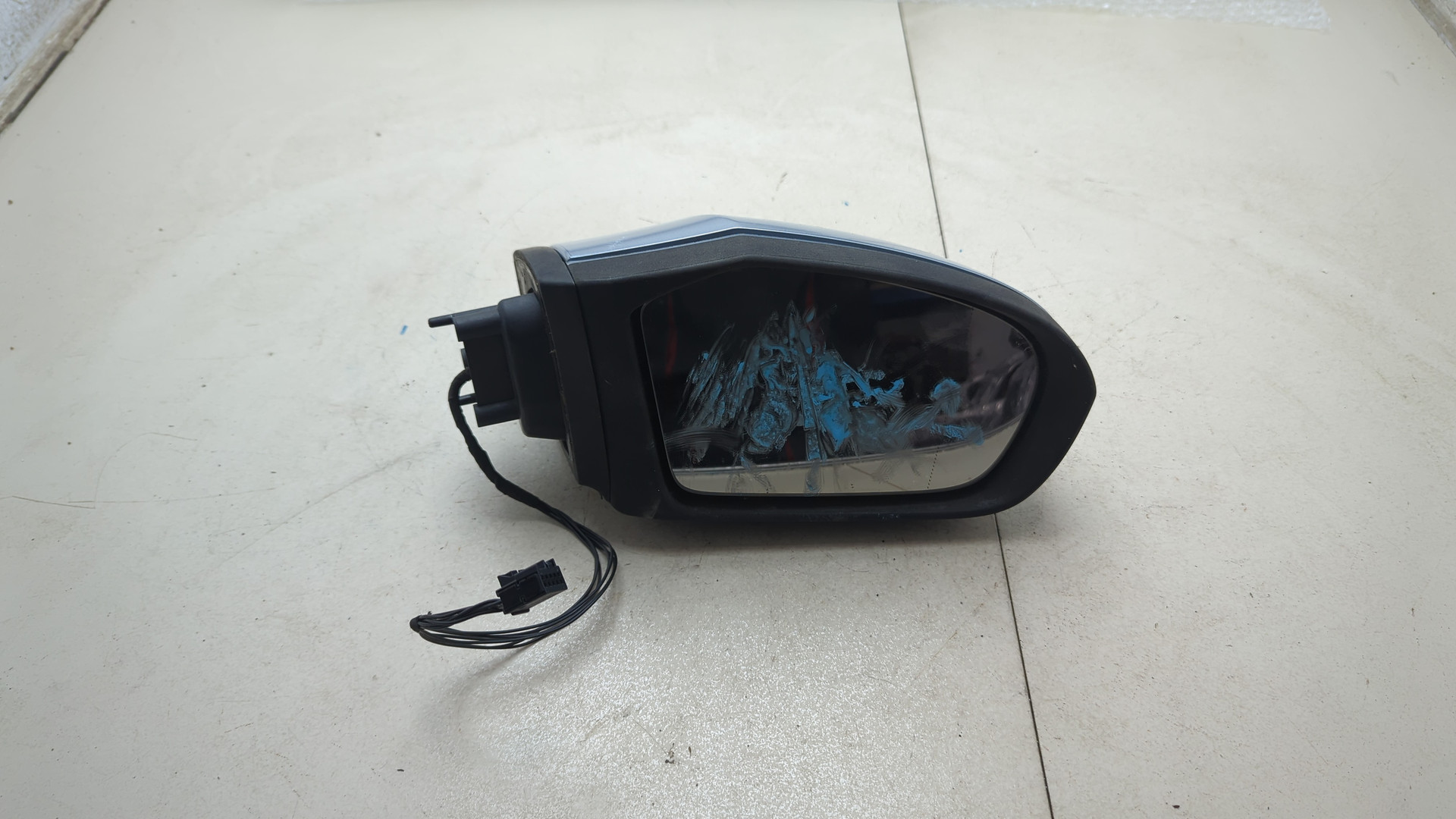 Зеркало правое электрическое