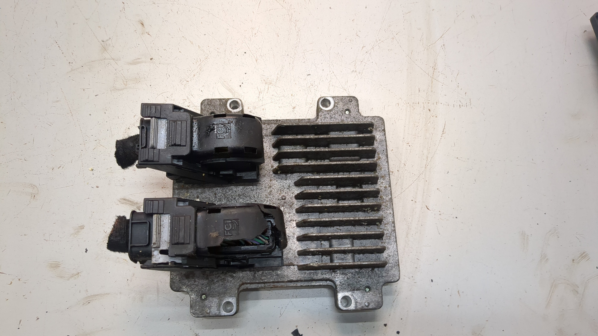 Блок управления двигателем