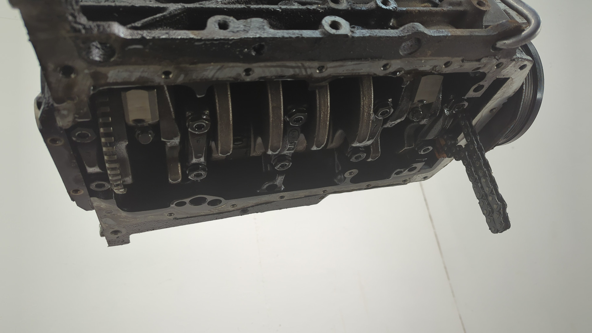 Блок двигателя