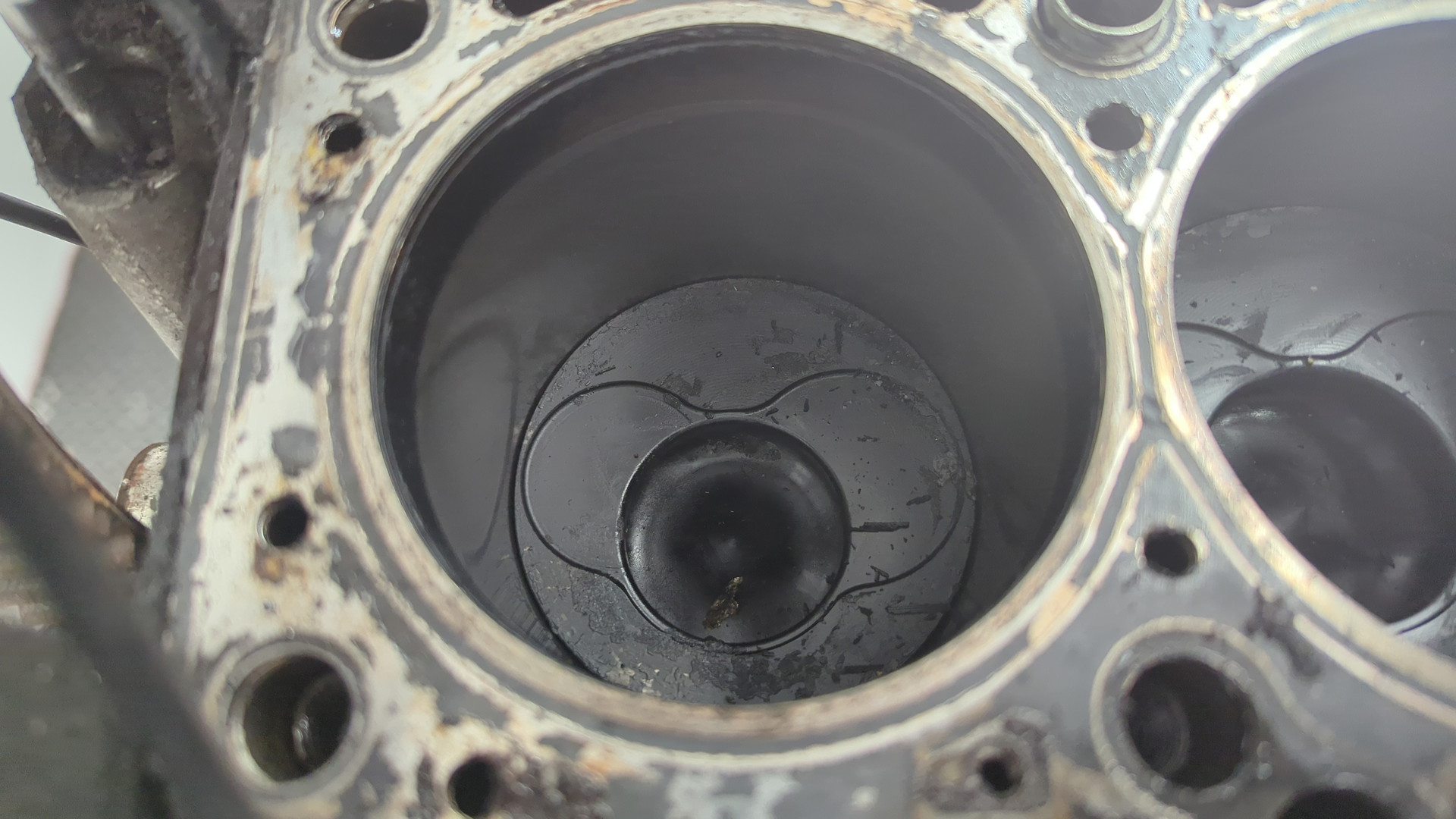 Блок двигателя