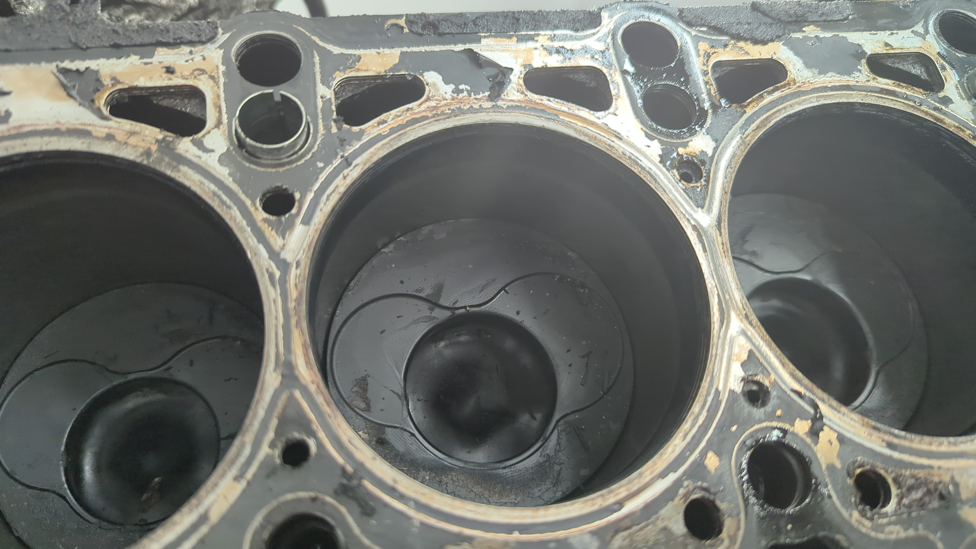 Блок двигателя