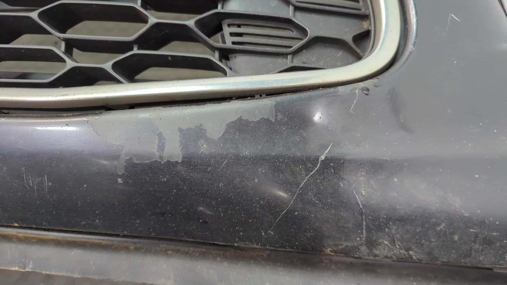 Бампер передний