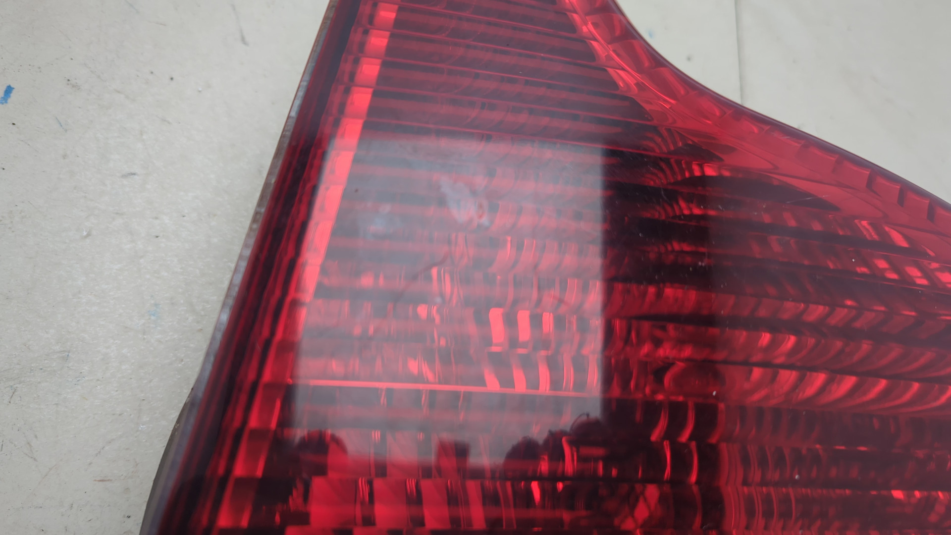 Фонарь задний правый