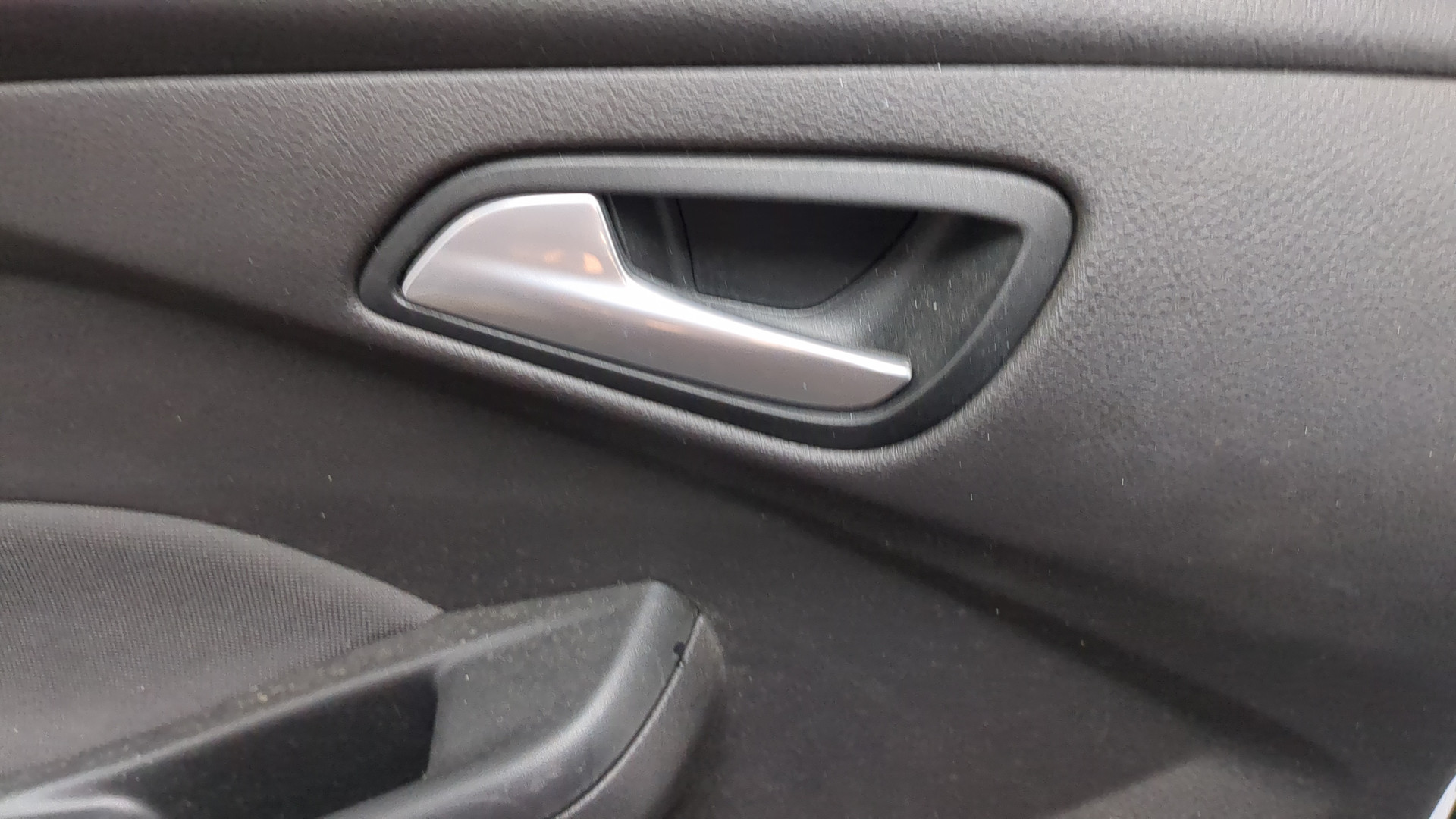 Дверь задняя левая