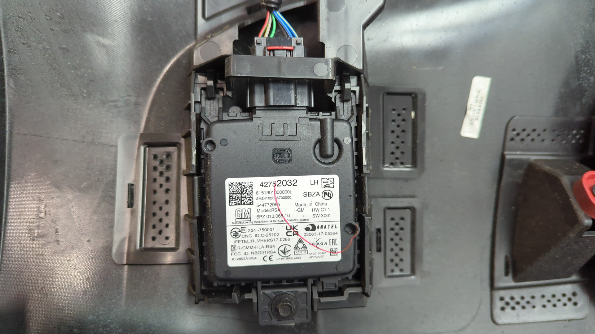 Бампер задний