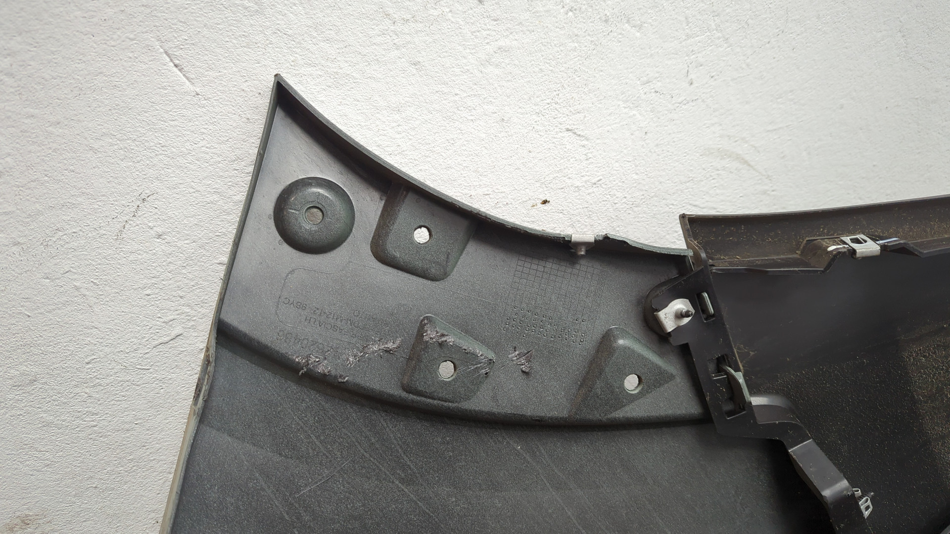 Бампер задний