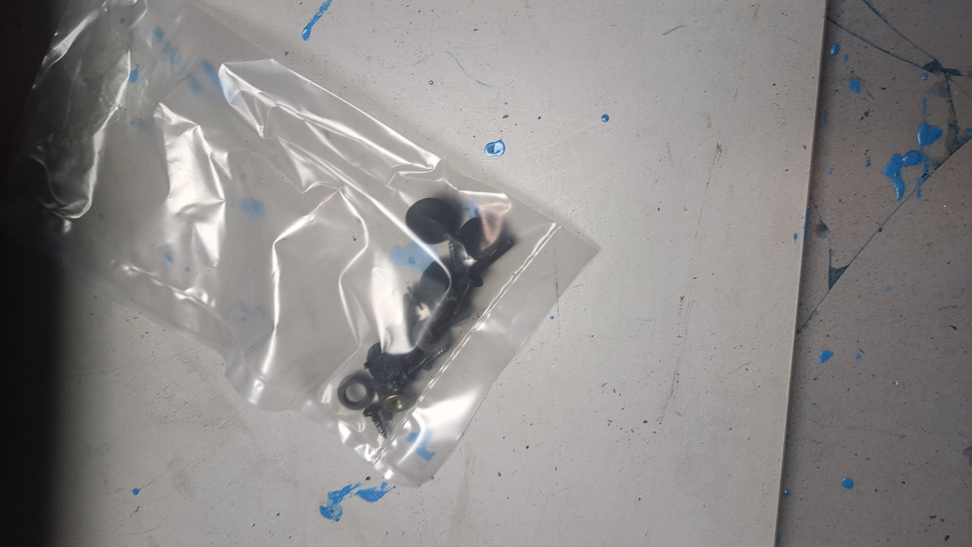 Обшивка двери передней левой