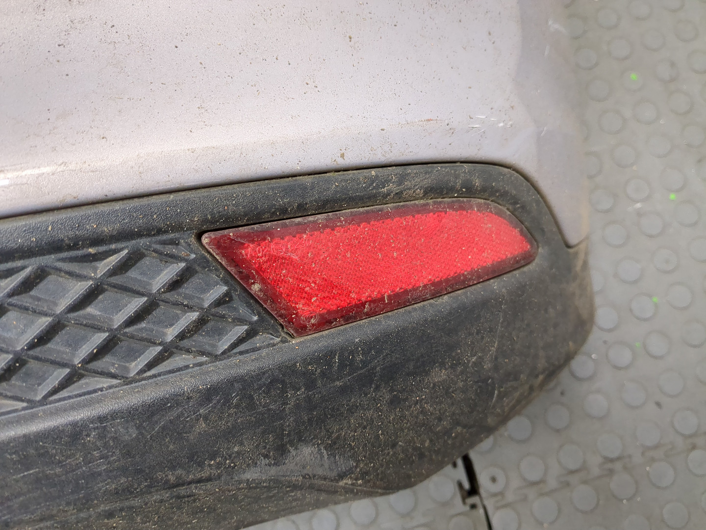 Бампер задний