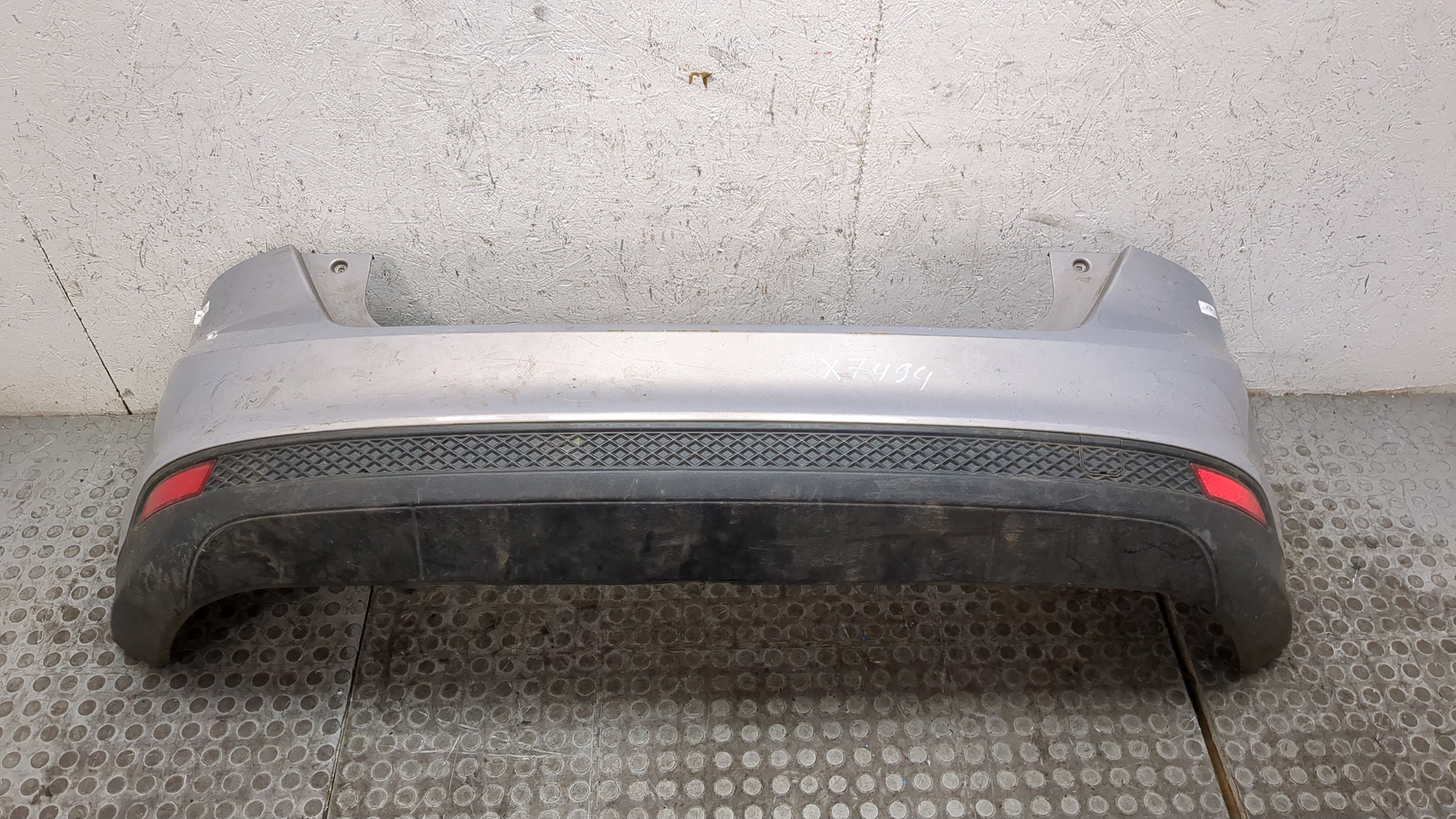 Бампер задний