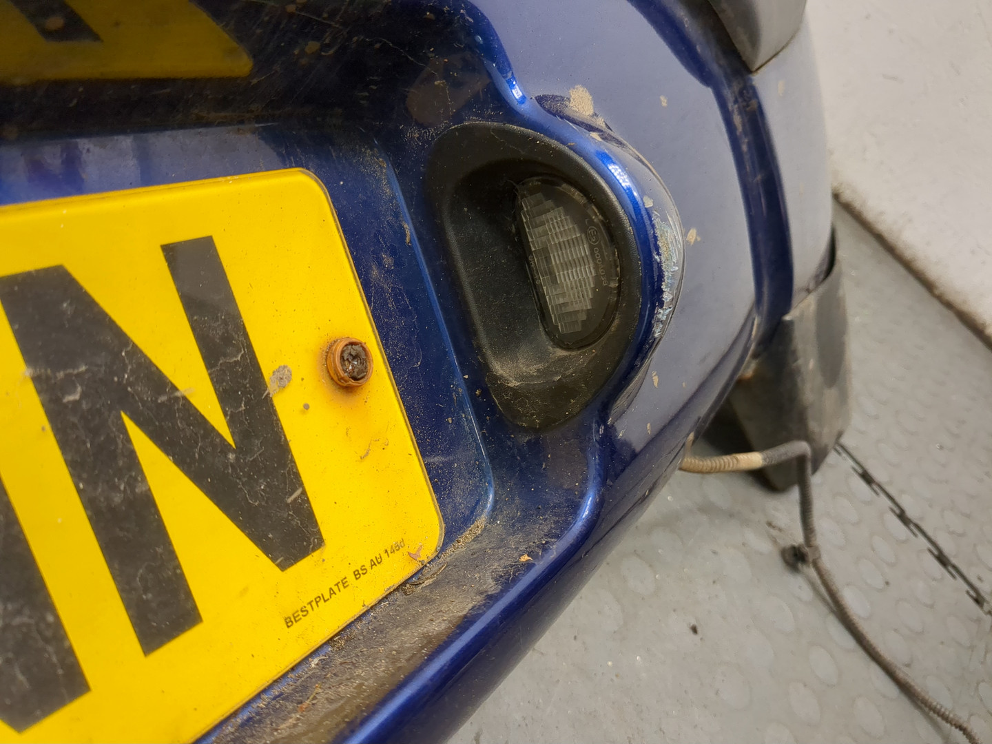 Бампер задний