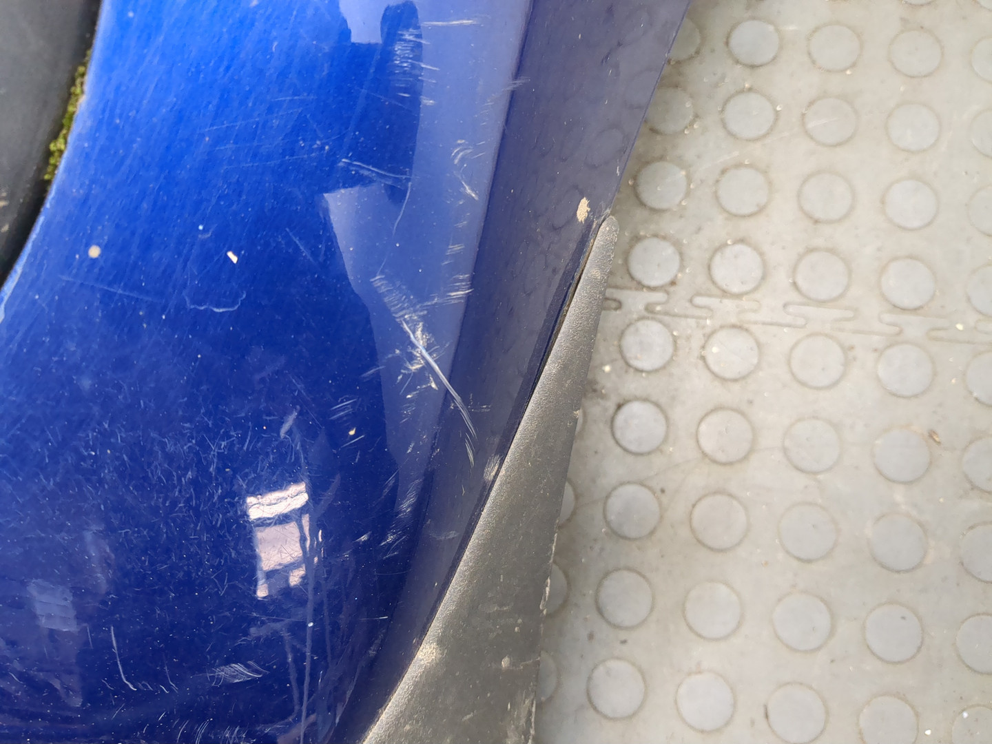 Бампер задний