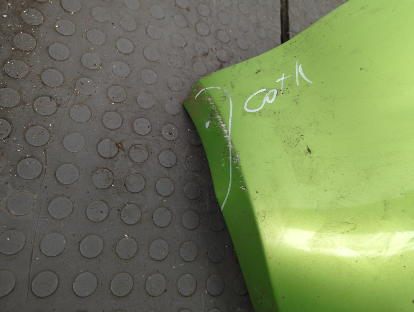 Бампер задний