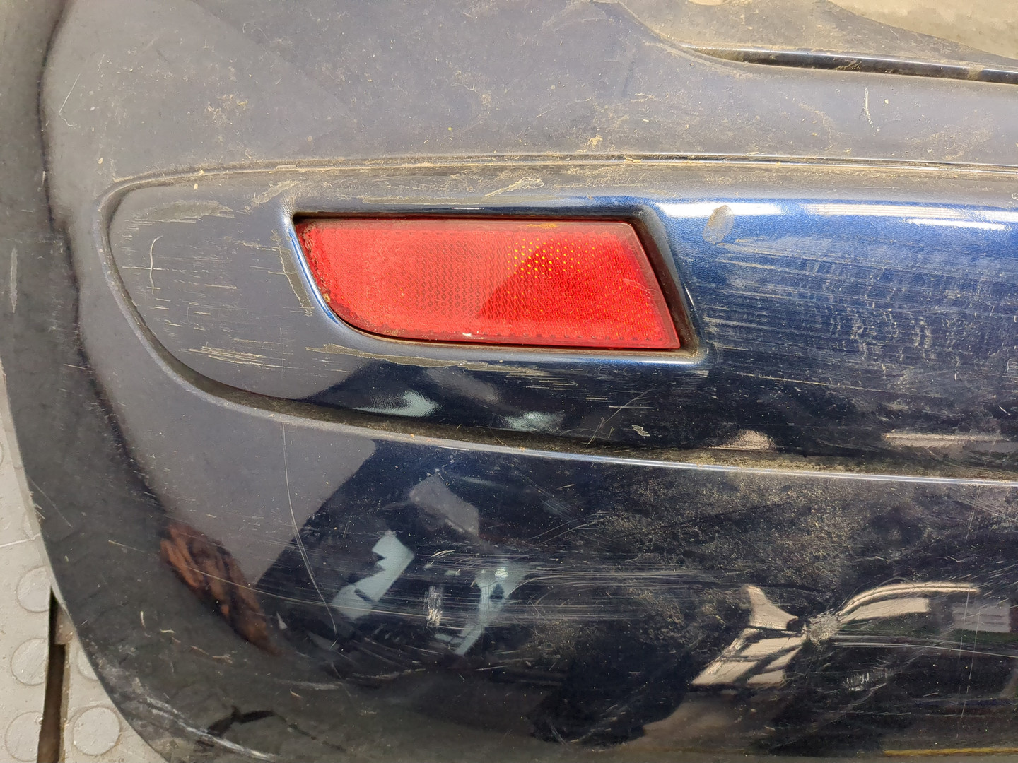 Бампер задний