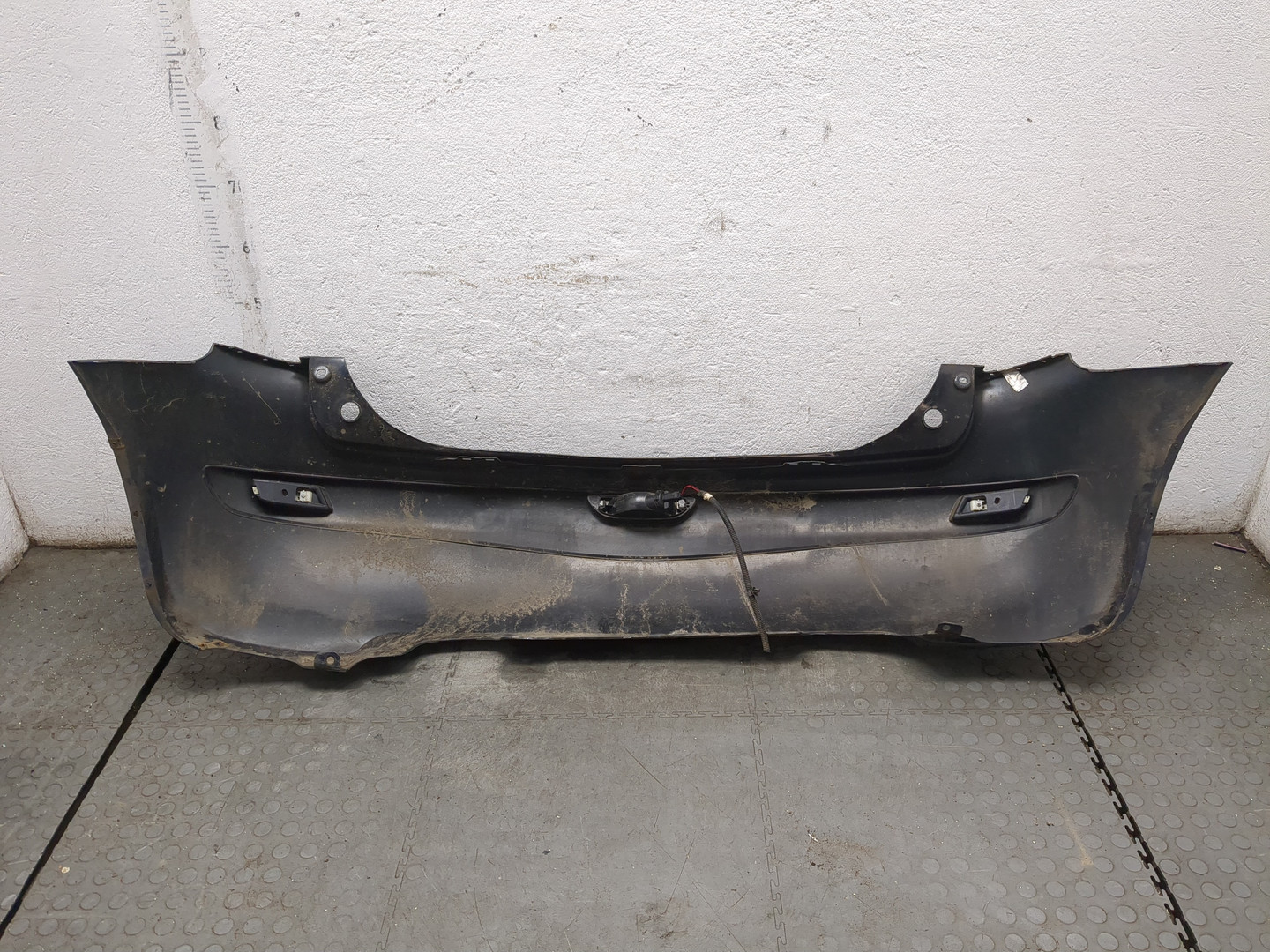 Бампер задний