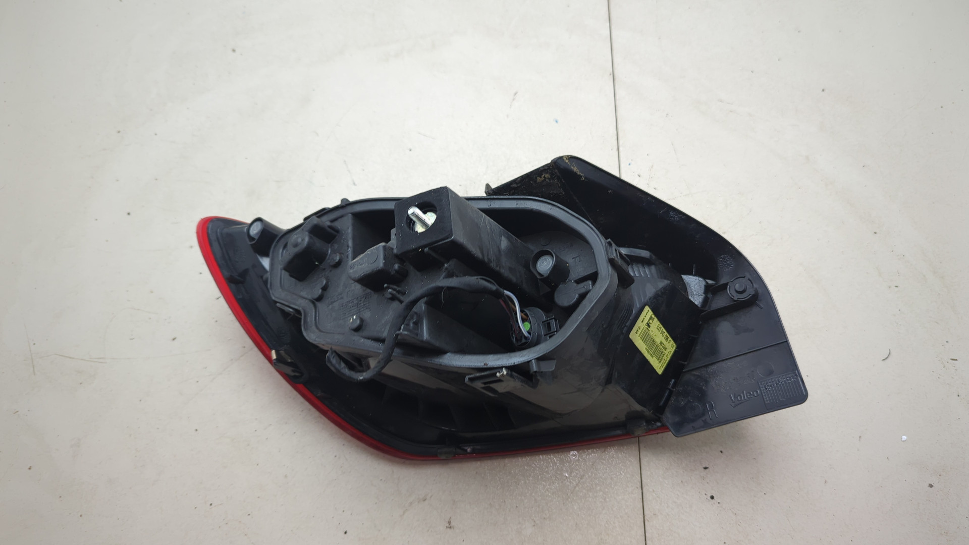 Фонарь задний правый