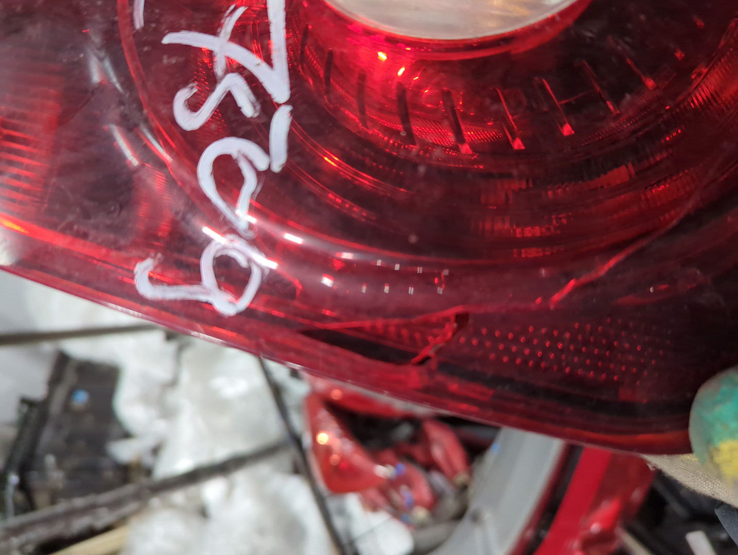 Фонарь задний правый