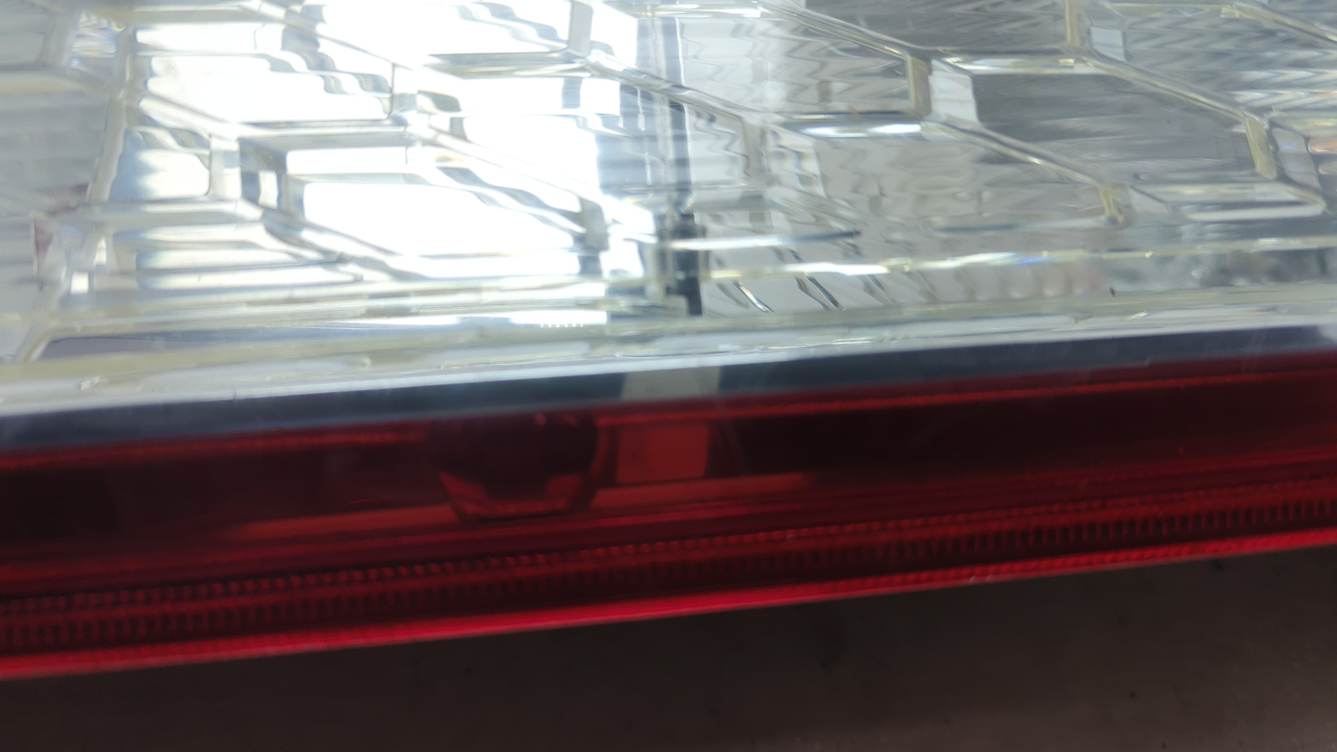 Фонарь задний правый