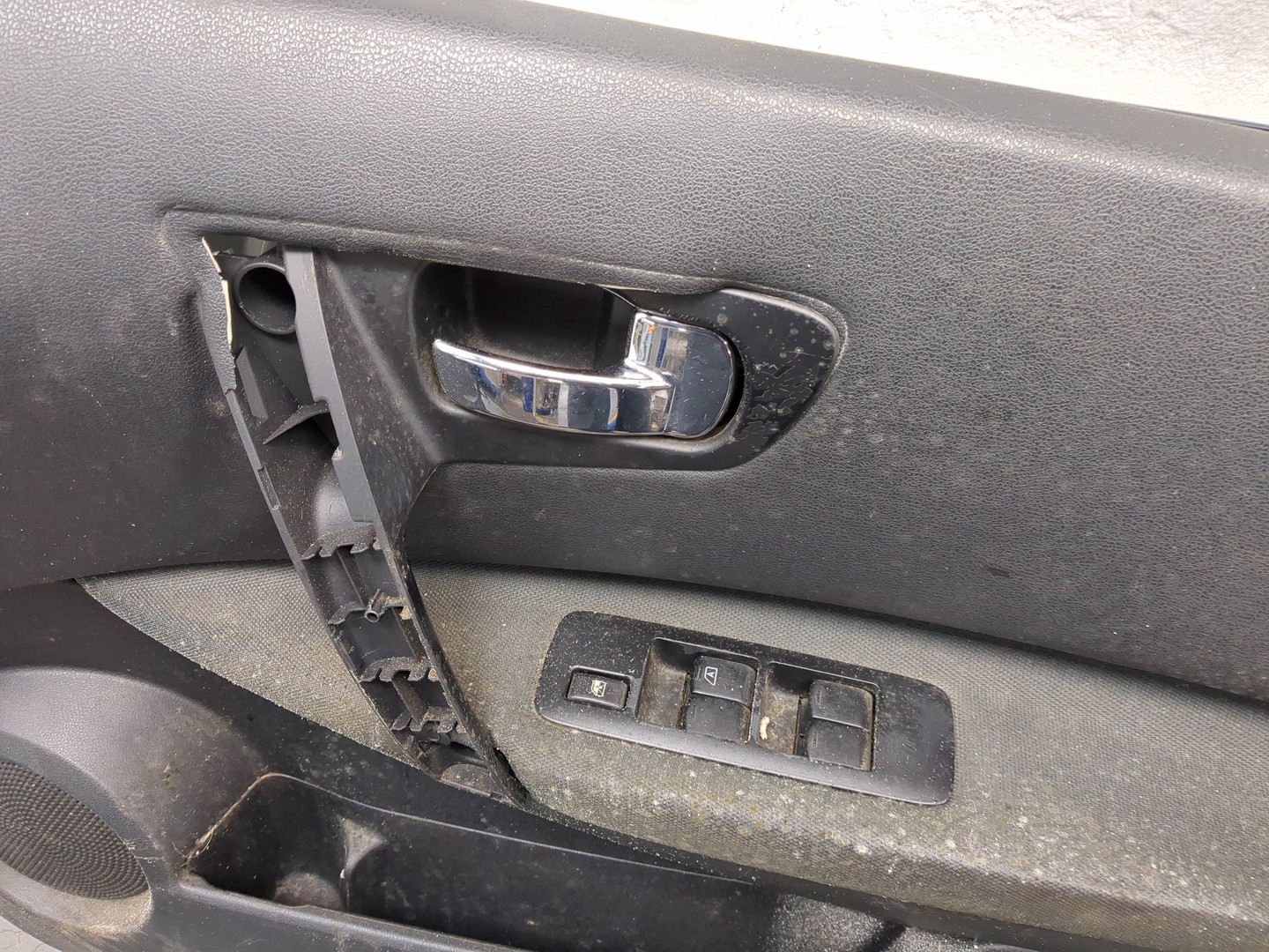 Дверь передняя правая