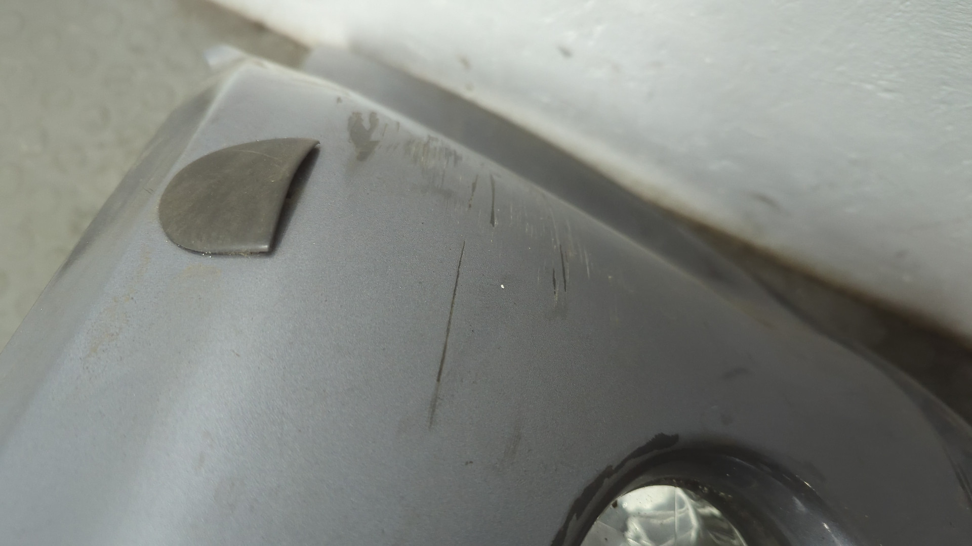 Бампер задний