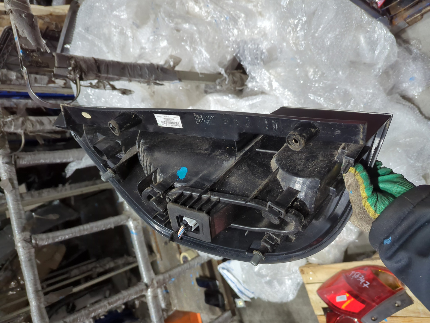 Фонарь задний правый