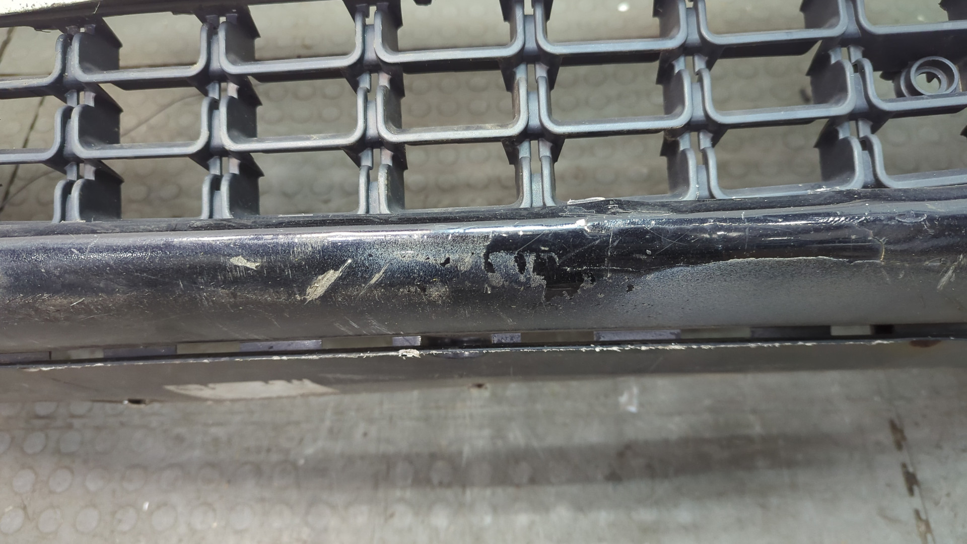 Бампер передний