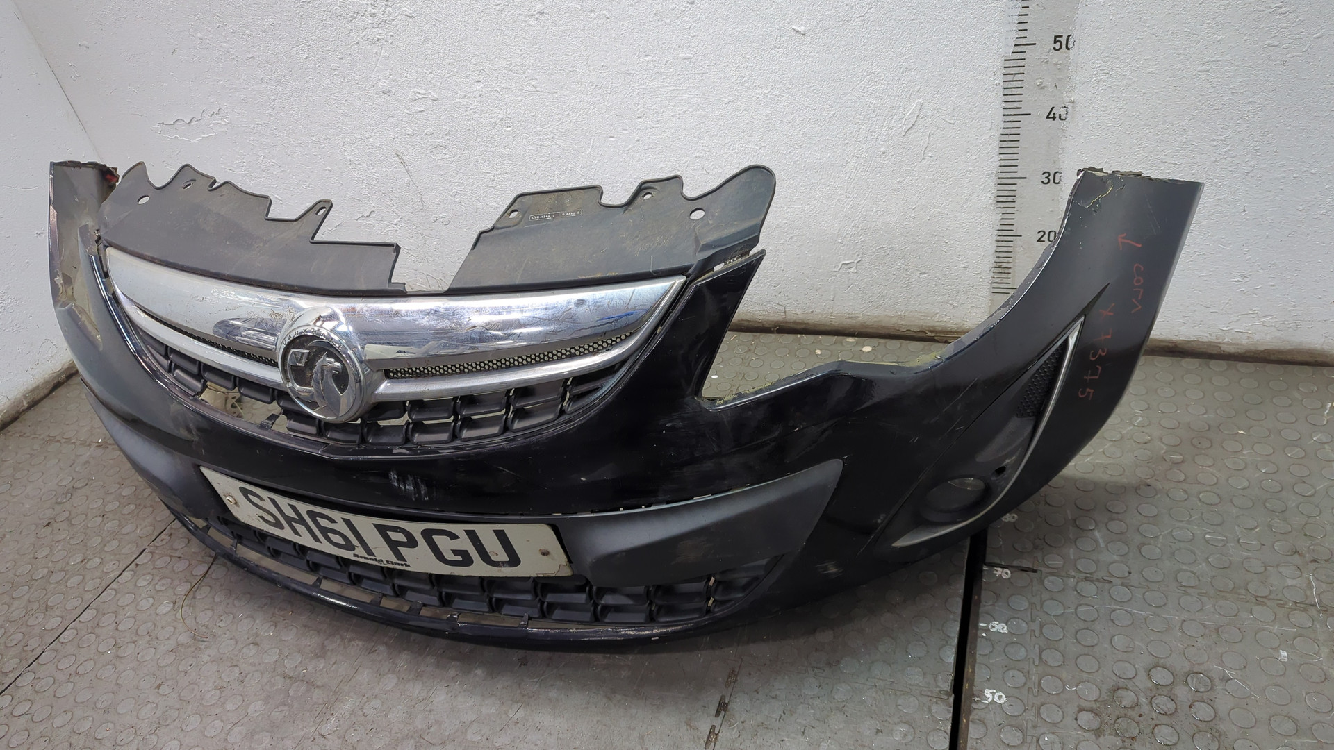 Бампер передний