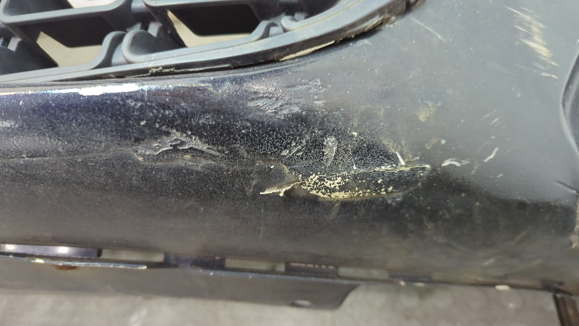 Бампер передний