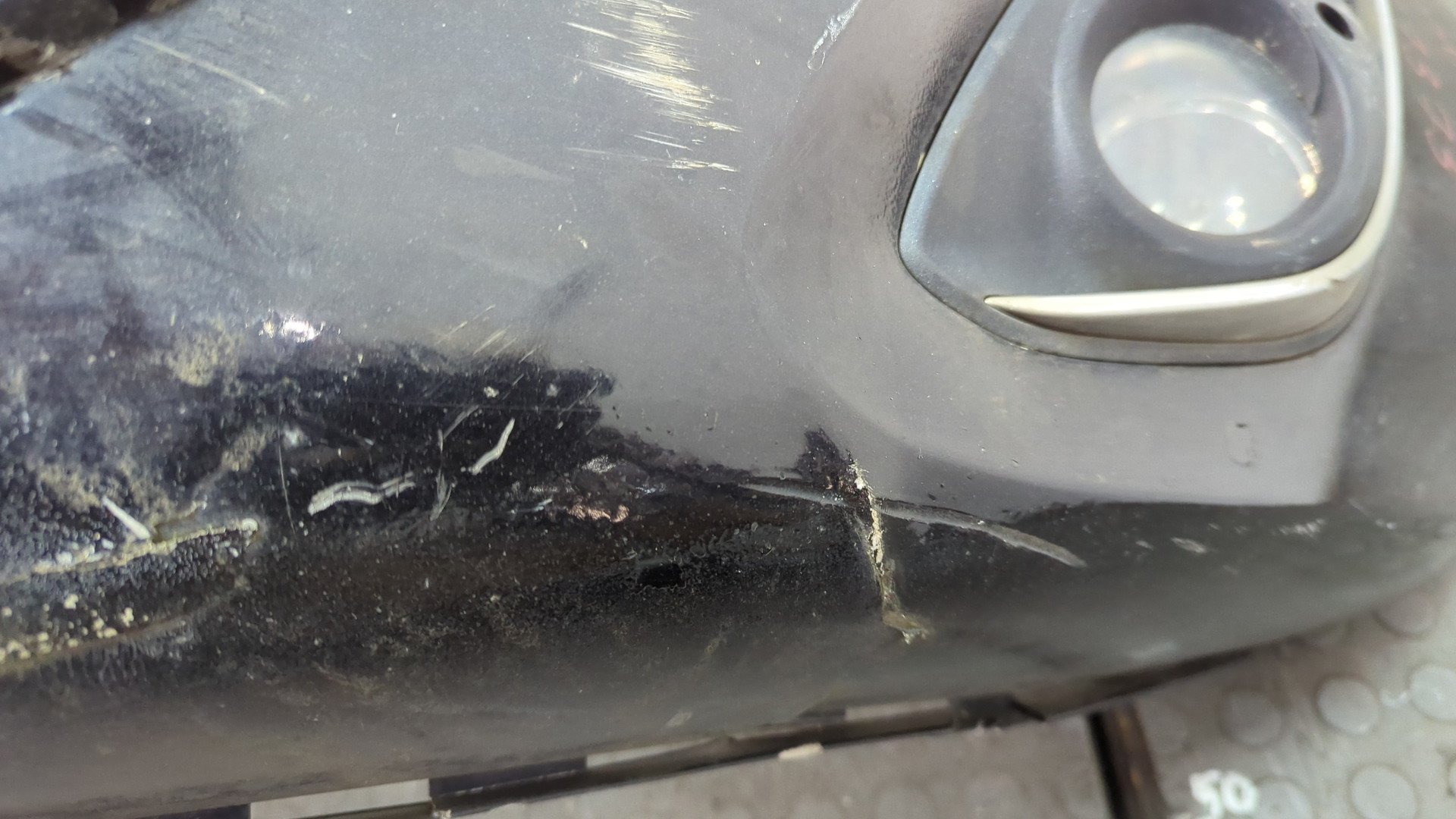 Бампер передний