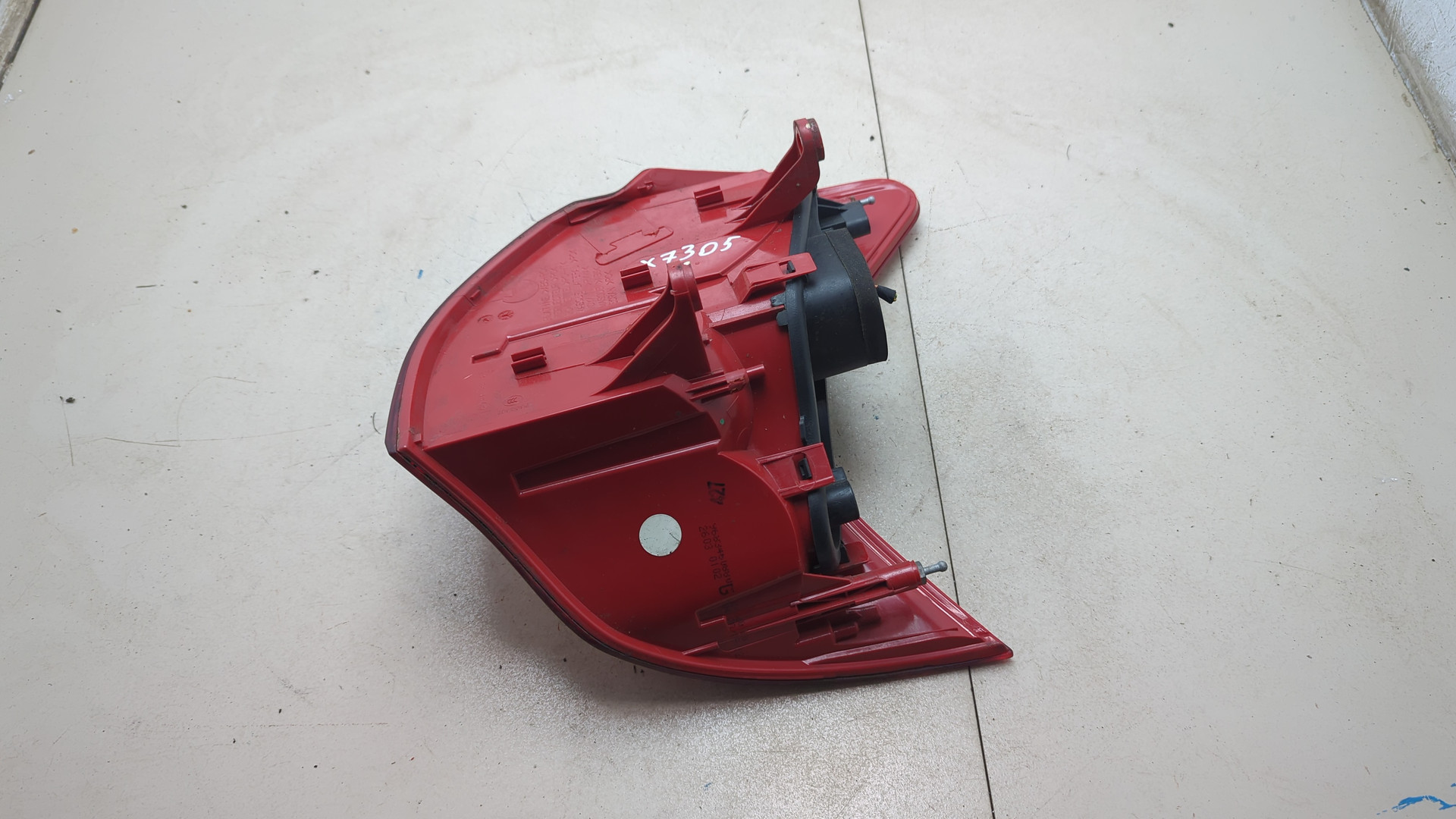 Фонарь задний левый