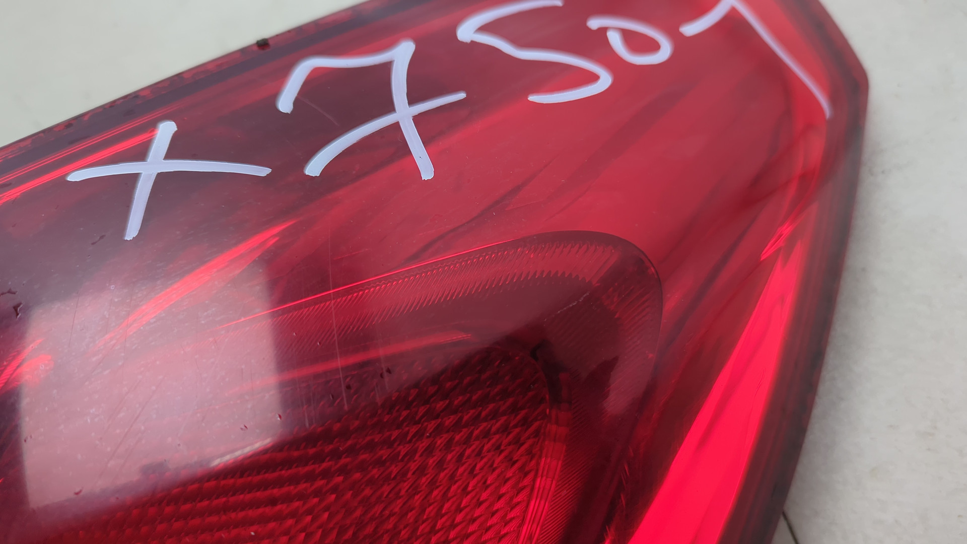 Фонарь задний правый