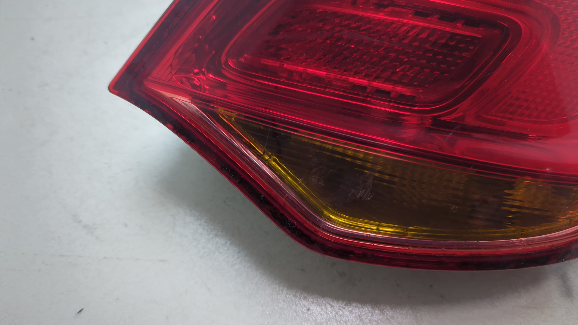 Фонарь задний правый