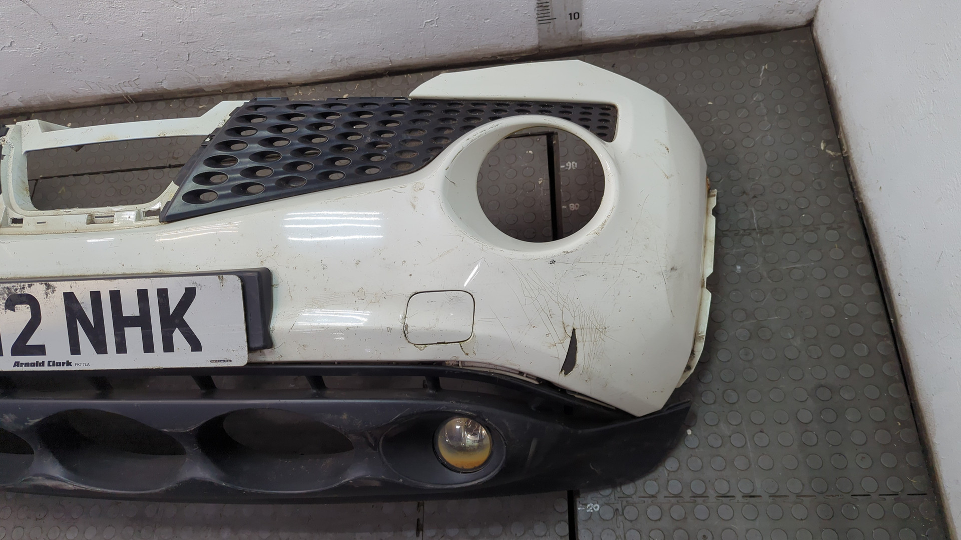 Бампер передний