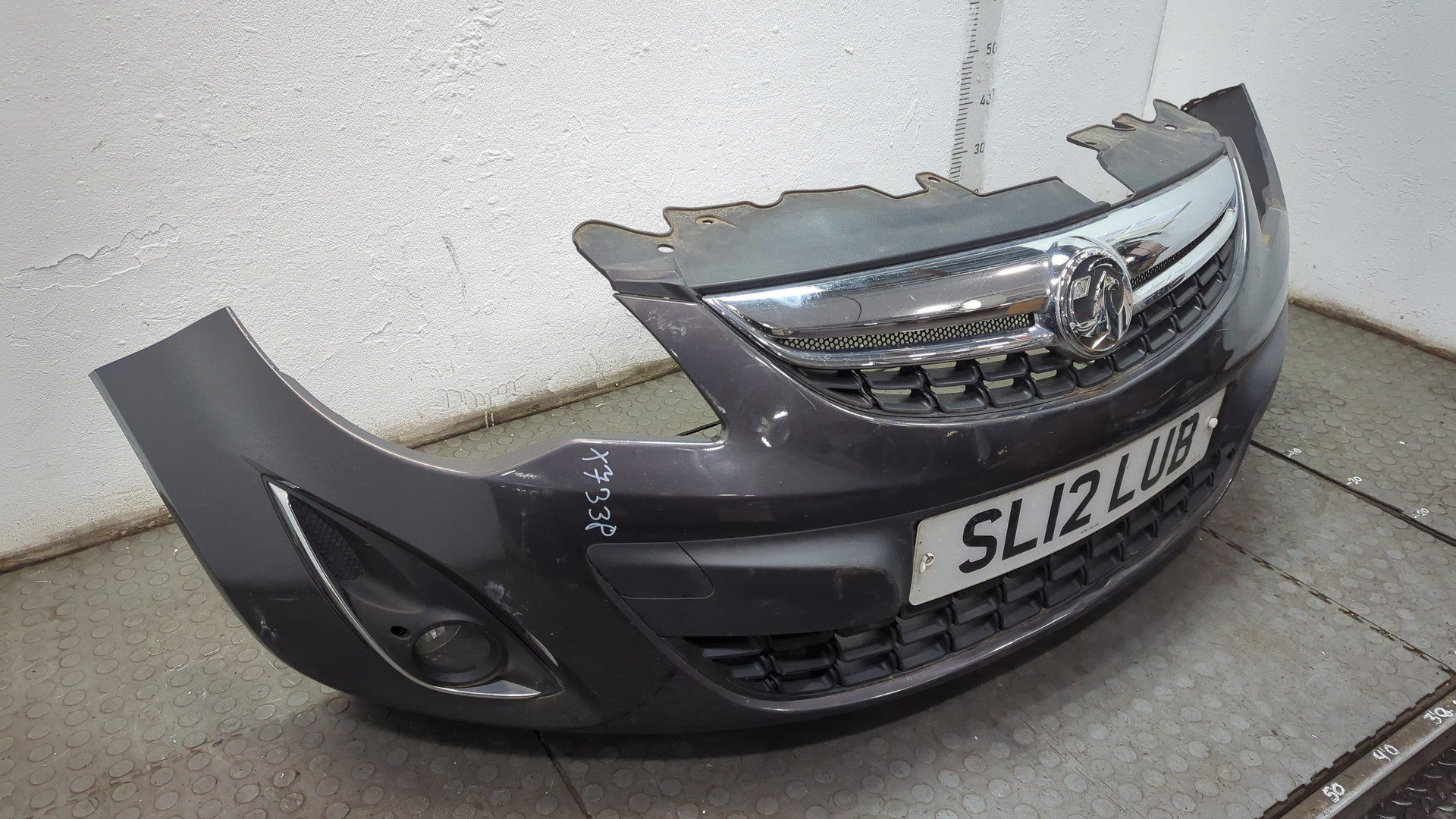 Бампер передний