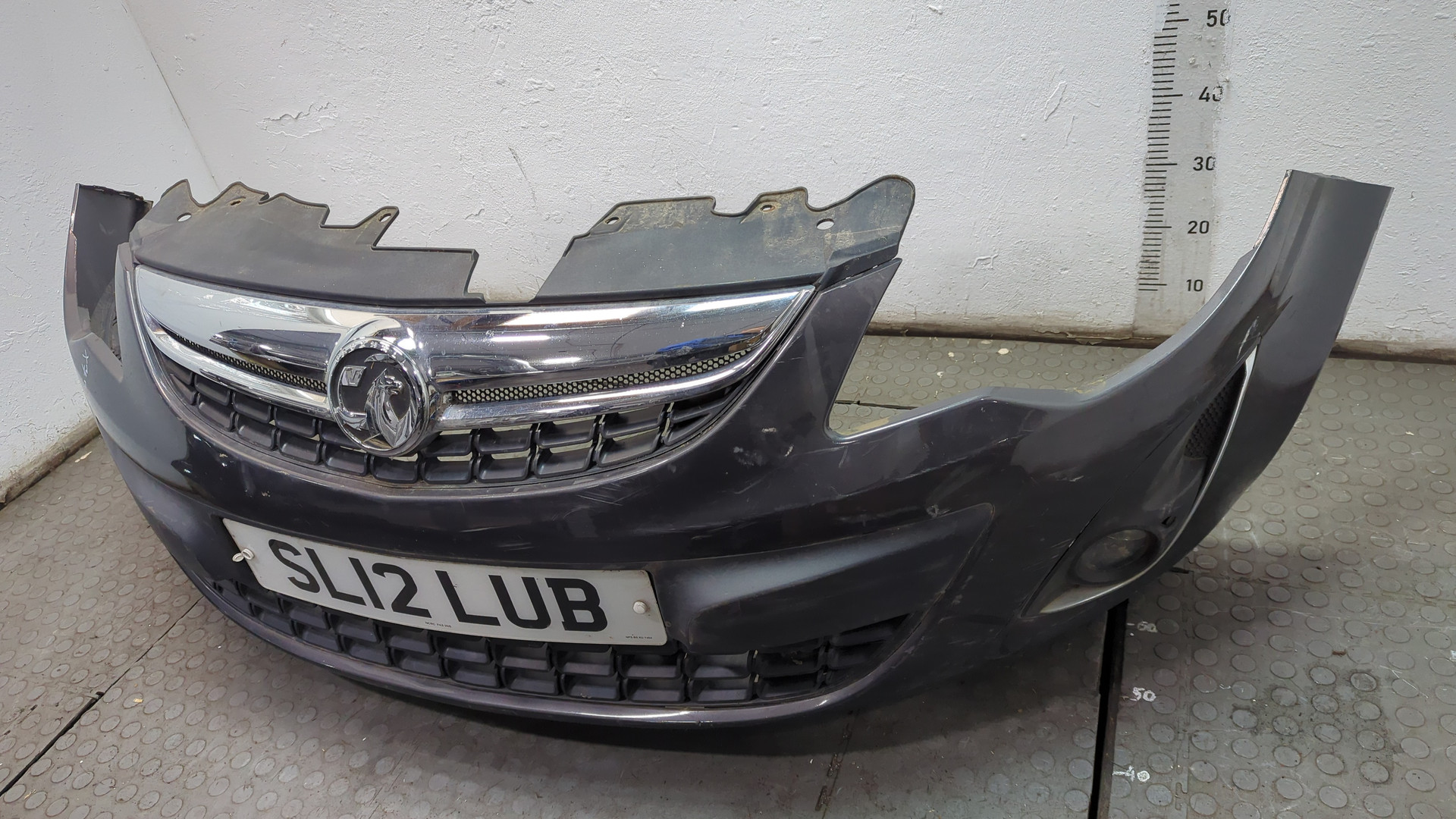 Бампер передний