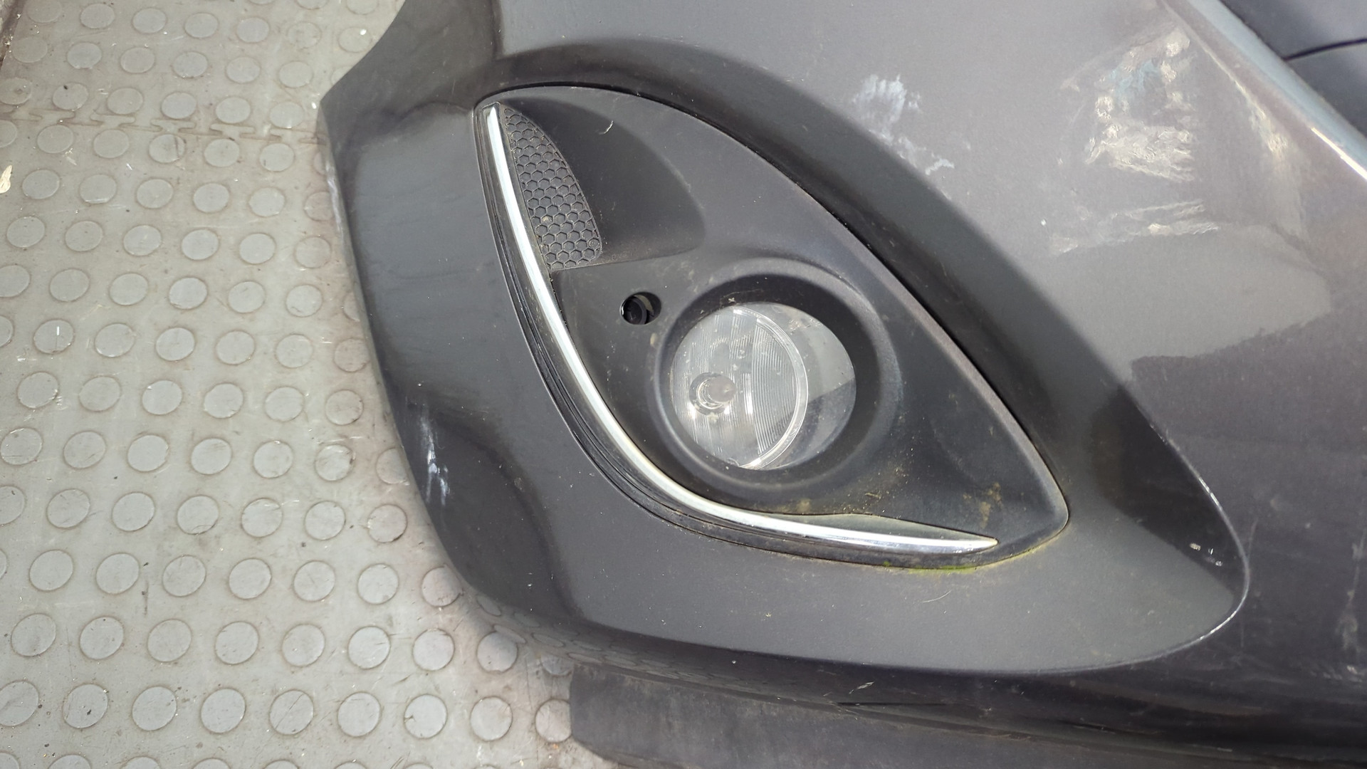 Бампер передний