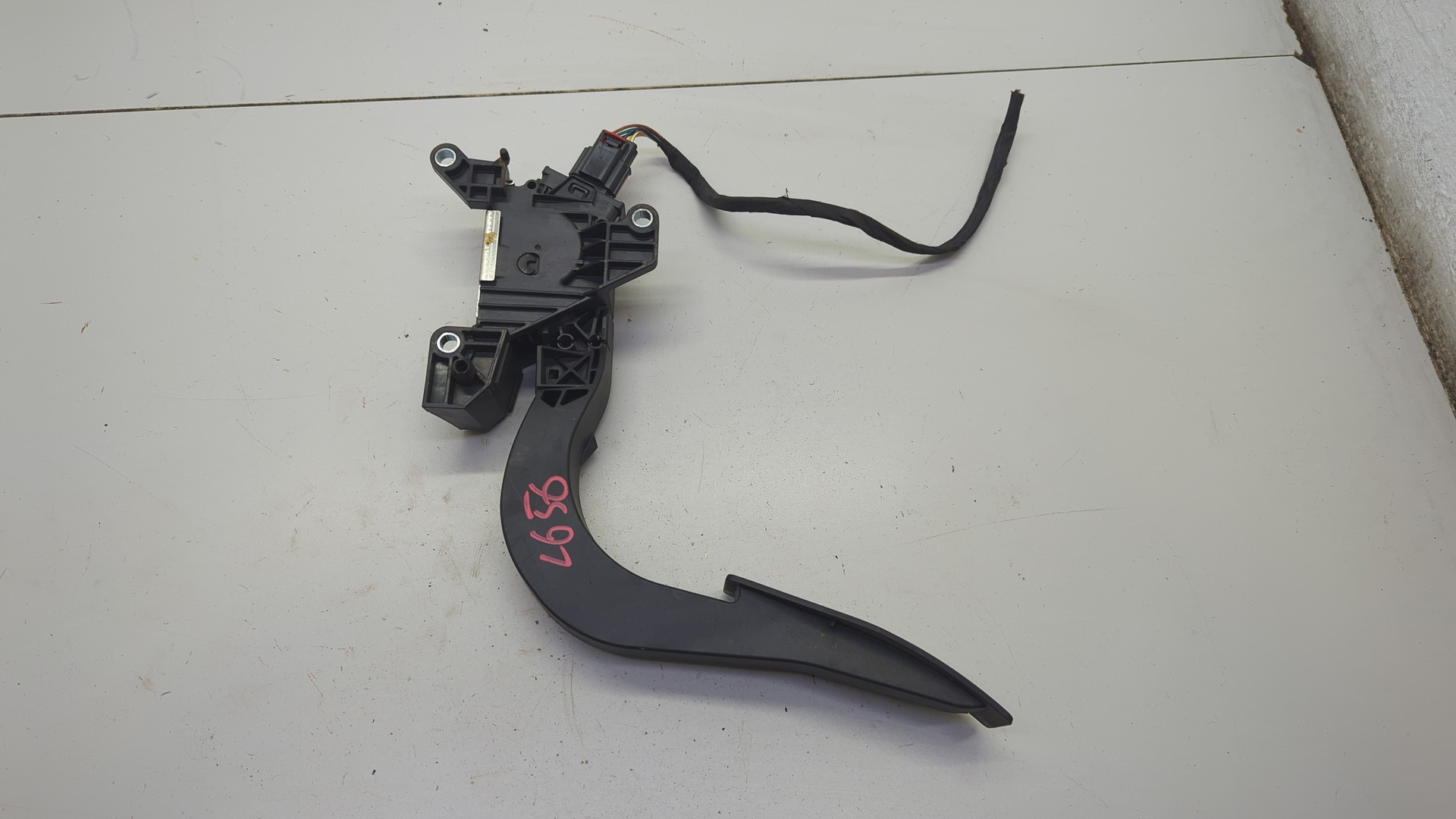 Педаль газа