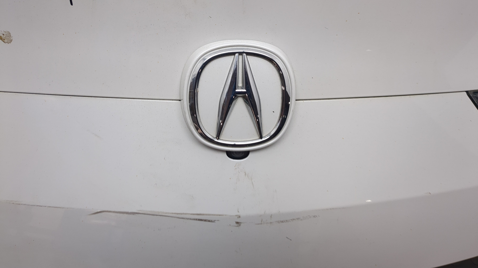 Дверь багажника