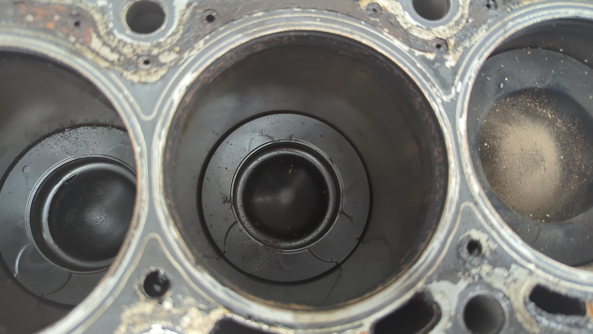 Блок двигателя