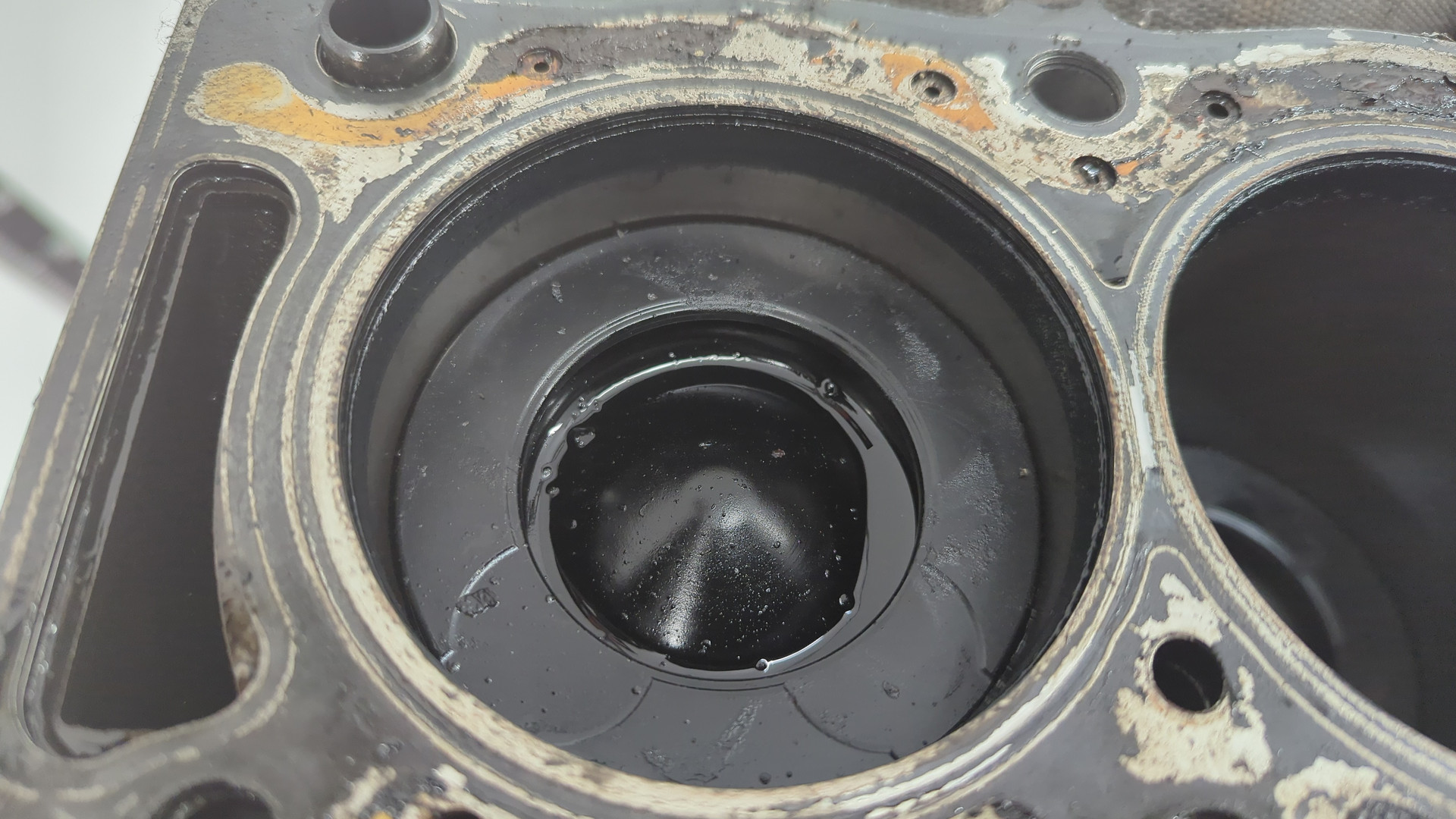 Блок двигателя