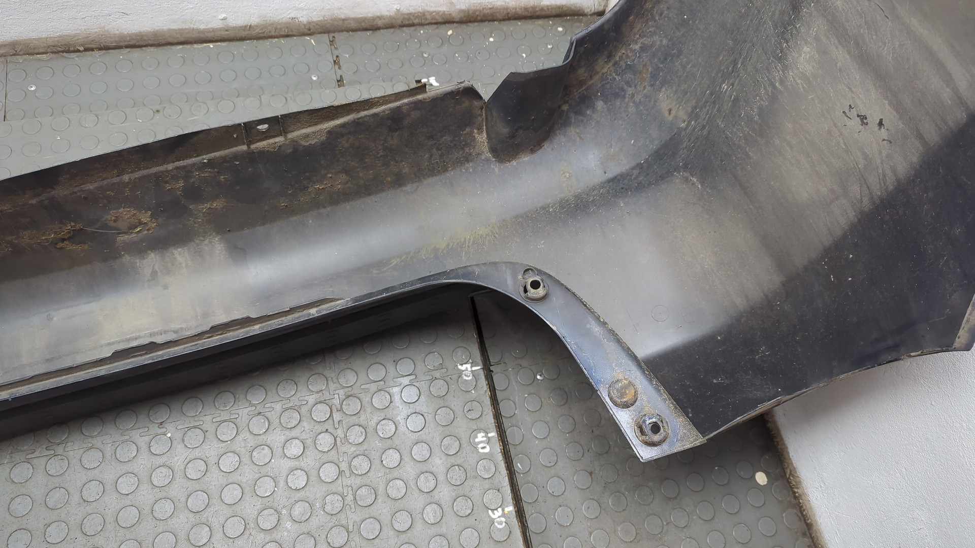 Бампер задний