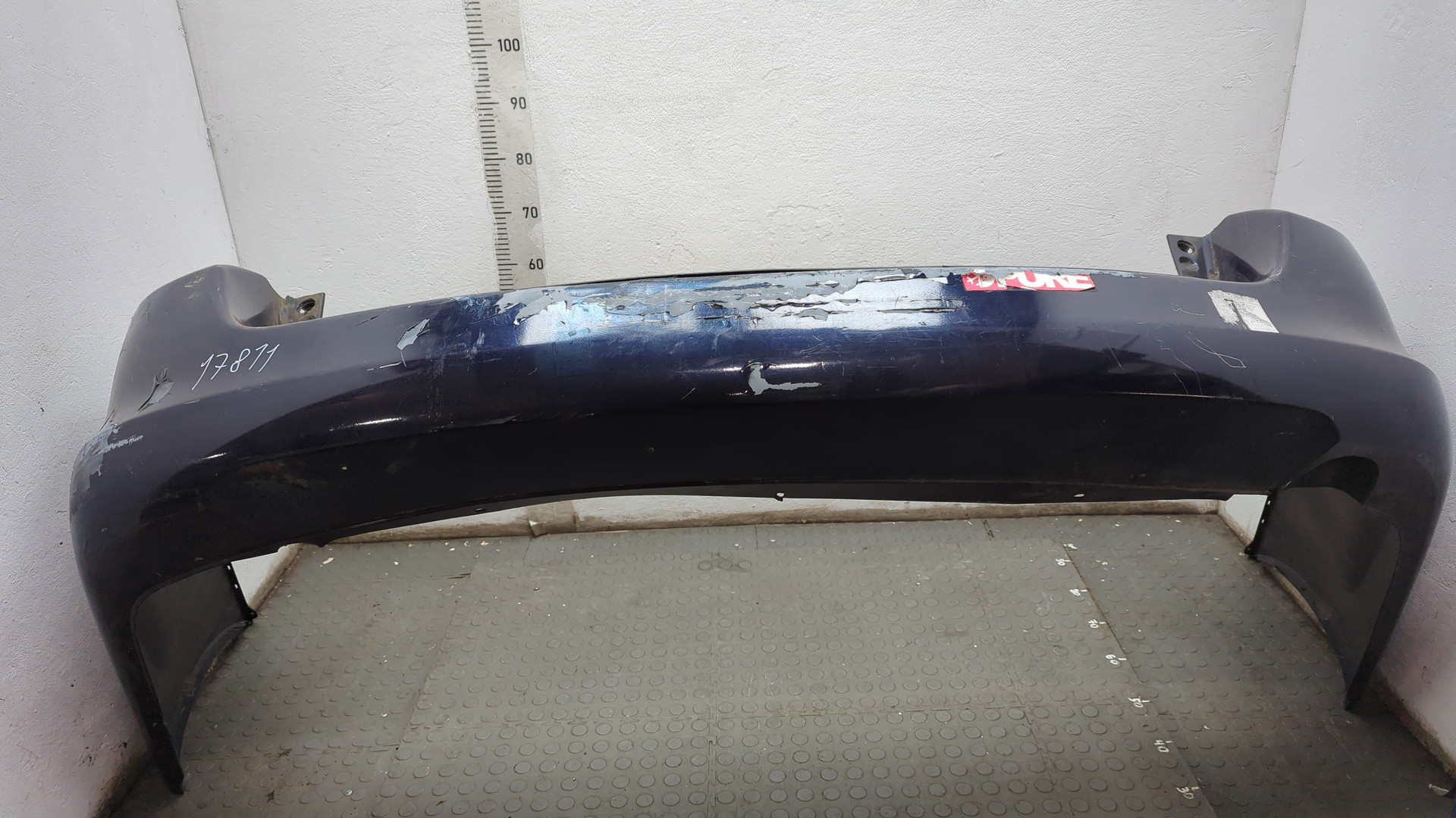 Бампер задний