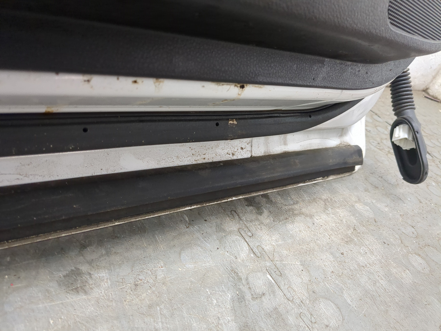 Дверь передняя левая