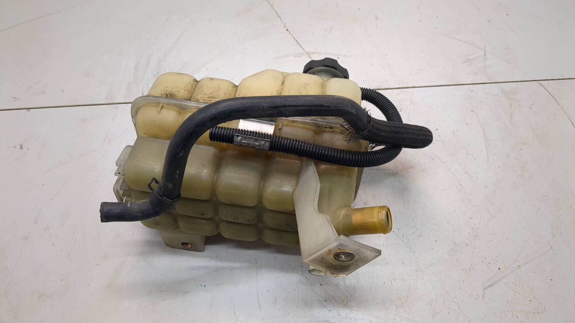 Бачок расширительный