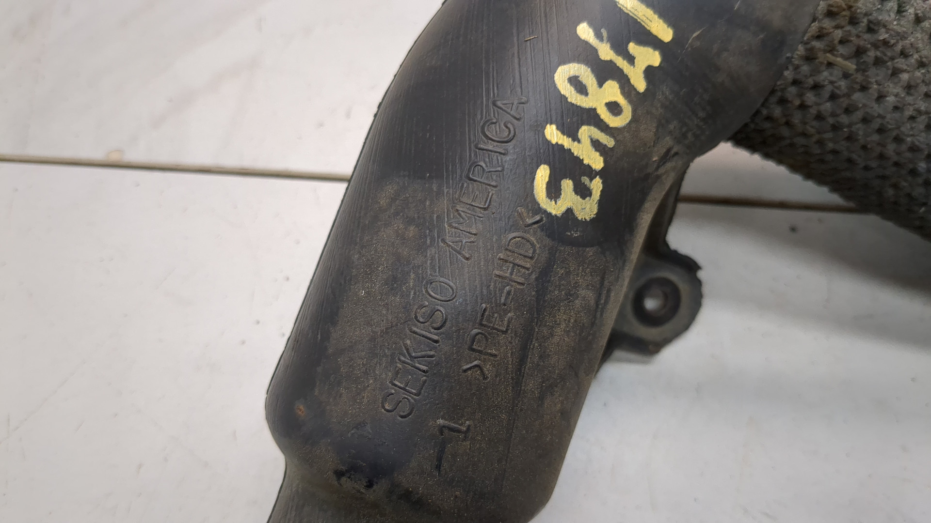 Патрубок воздушного фильтра