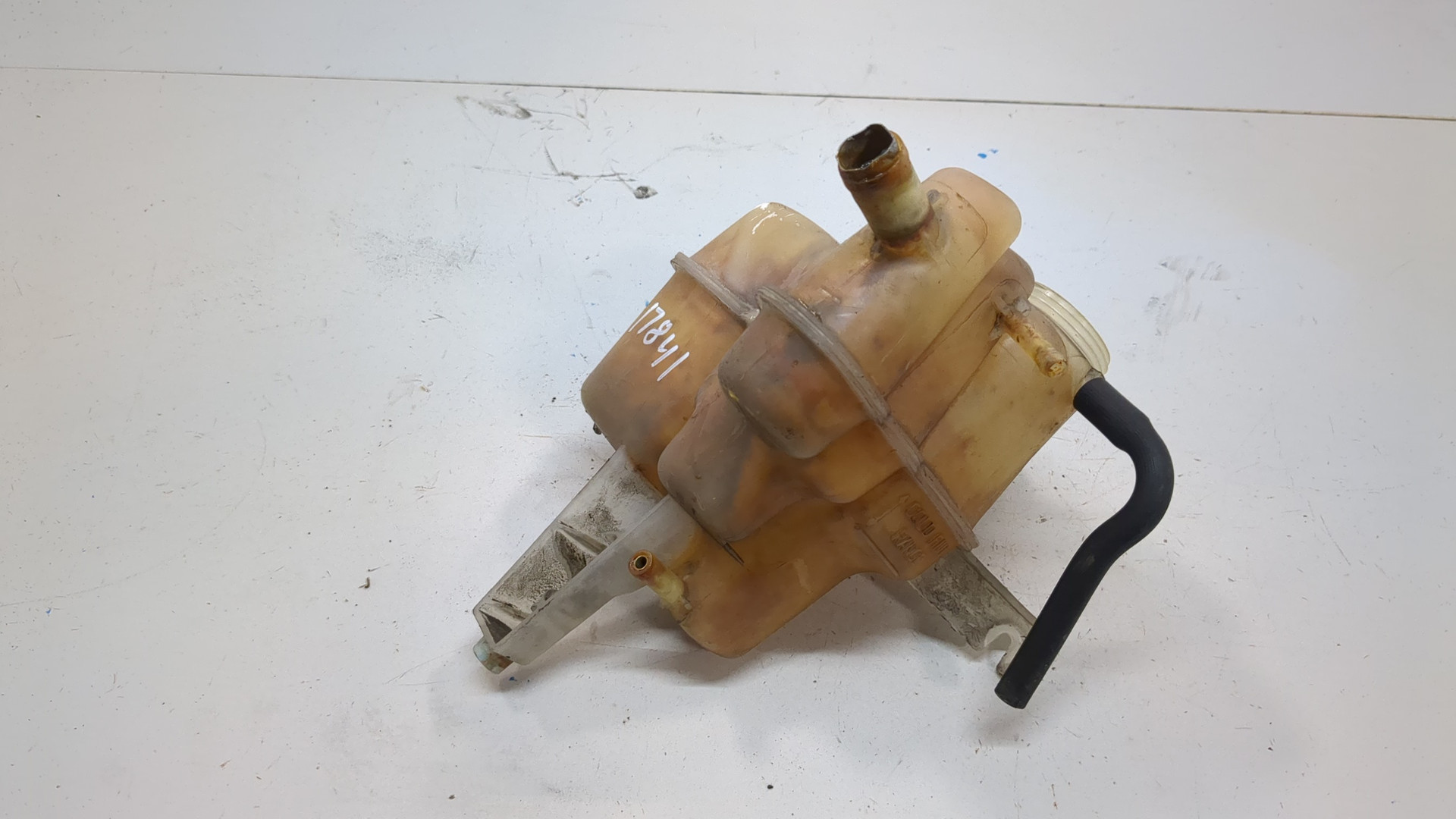 Бачок расширительный