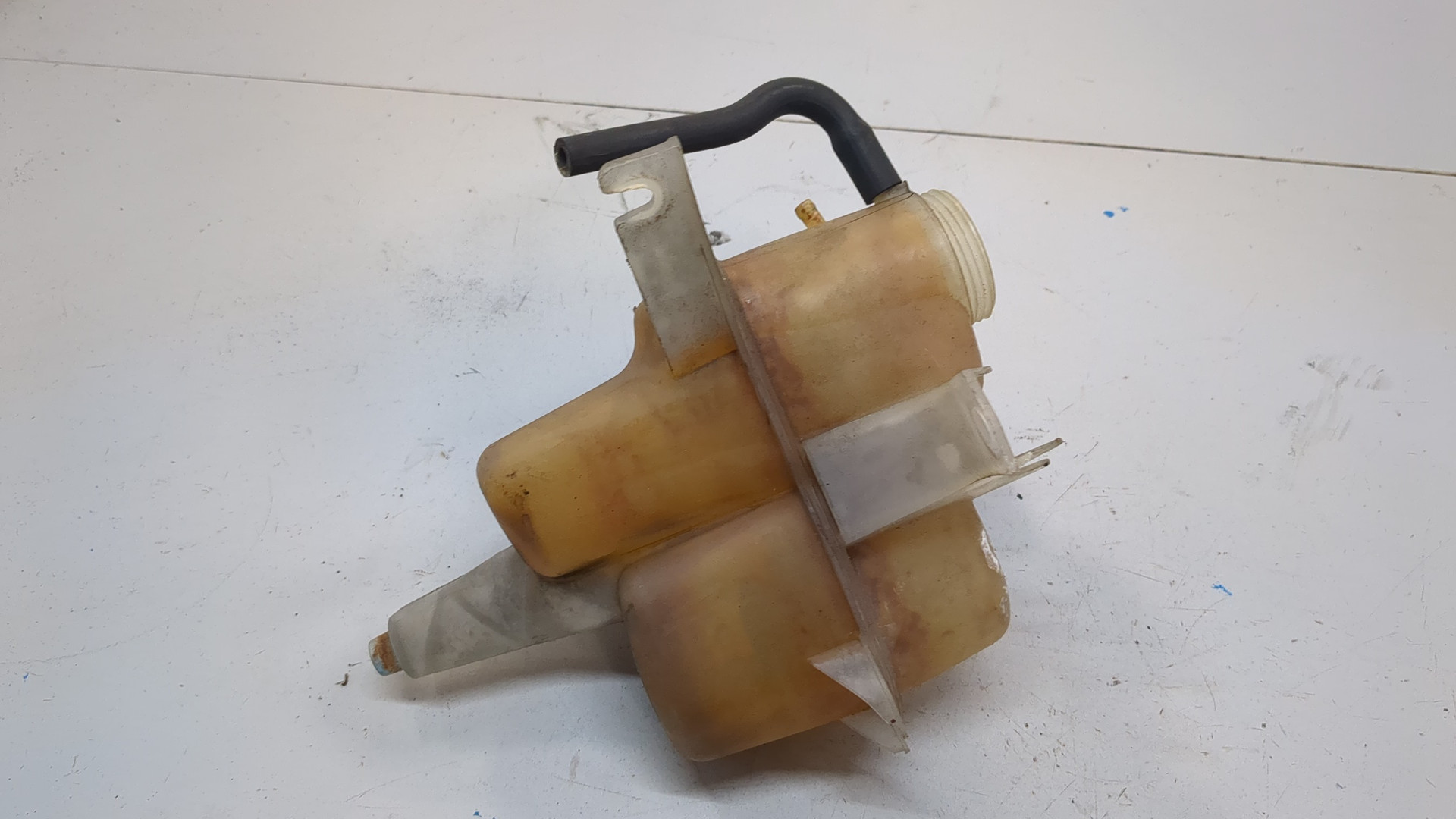 Бачок расширительный