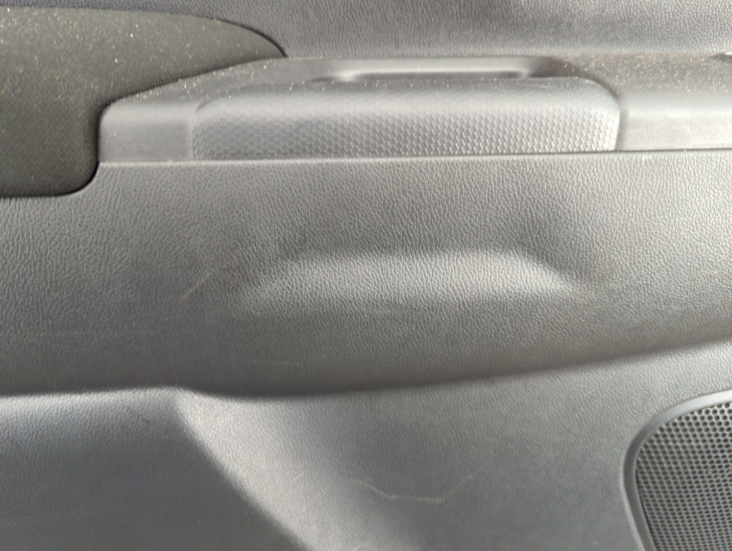 Дверь задняя левая