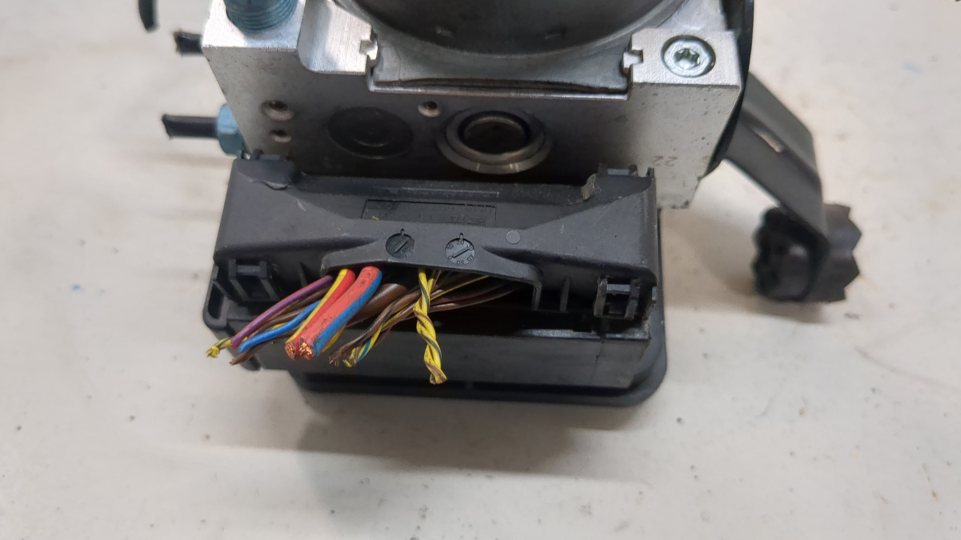 Блок ABS (насос)