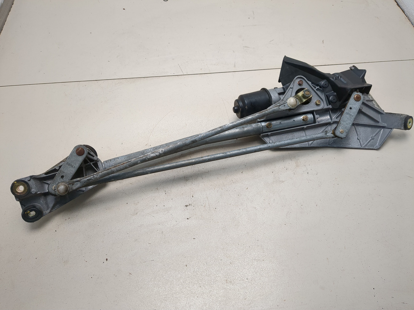 Трапеция стеклоочистителей